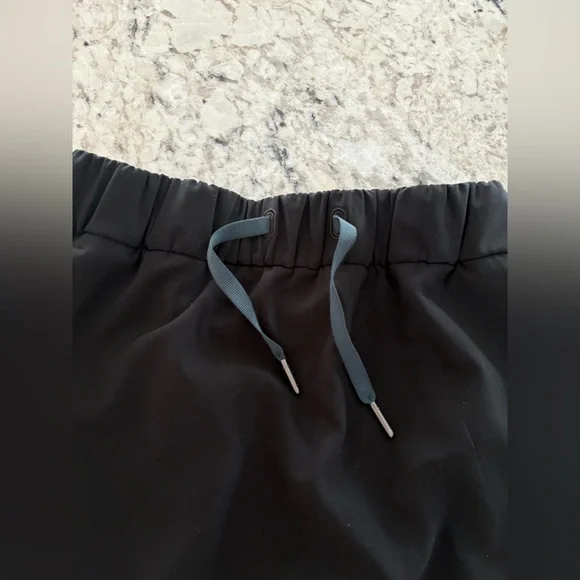 Lululemon skirt - Picture 1 of 5